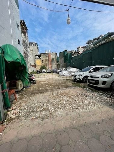Bán nhà số 49 Văn Chương 2 giá đầu tư, gần hồ, vỉa hè rộng, kinh doanh