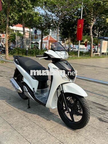Sh150 sm107 dk2011 bstp chính chủ e đang đứng tên
