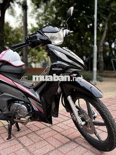 🍁 🌈🤩Honda Wave RSX fi , màu đen,bánh mâm hình thật