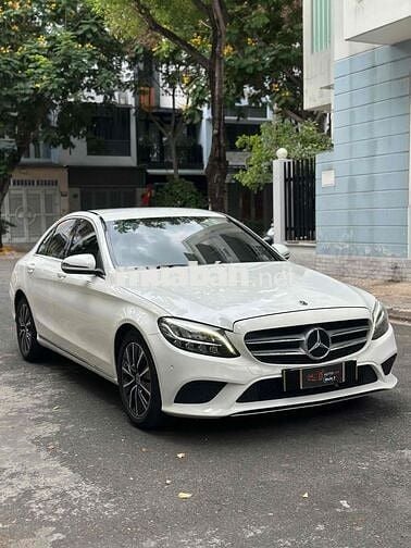 Mercedes Benz C200 Model 2019 . Ngay chủ