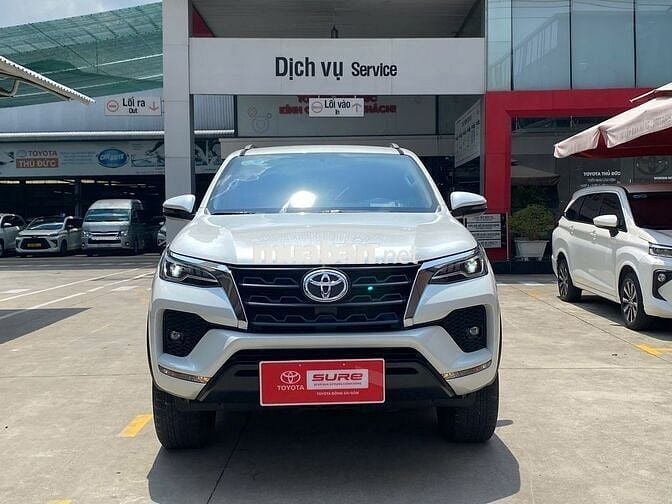Fortuner 2022 AT, Sơn Zin 100% Đi Ít - 51.065 km