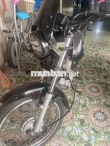 2 xe 1 xe hiệu air blade 1 xe hiệu suzuki