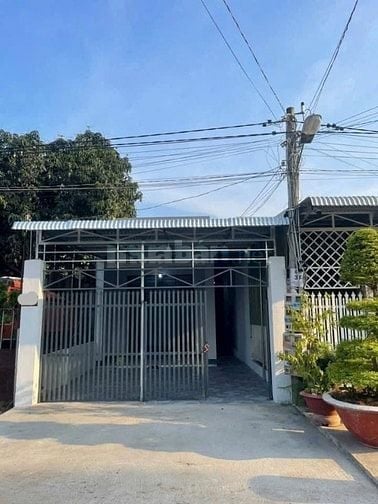 Cần bán gấp nhà 1/ Tân Hiệp 25, Hóc Môn ,Sổ hồng , 100m2, 1 tỷ 060 tr