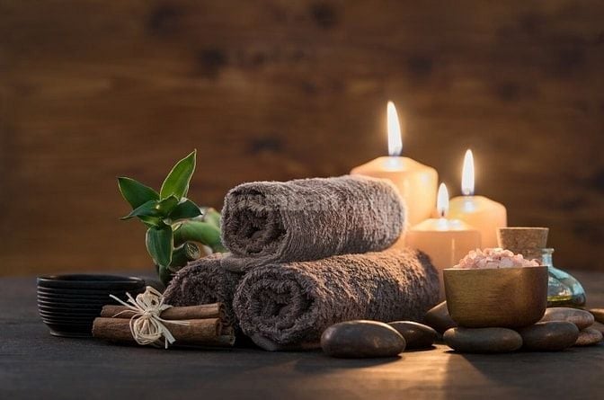 Đức Tuấn ktv massage tại nhà chuyên body và foot.