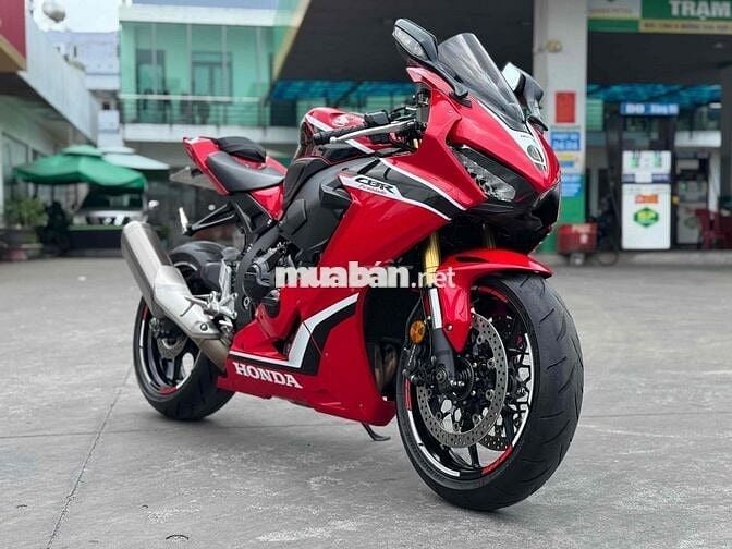 Cần bán Honda CBR1000RR Fireblade ĐKLĐ 2019