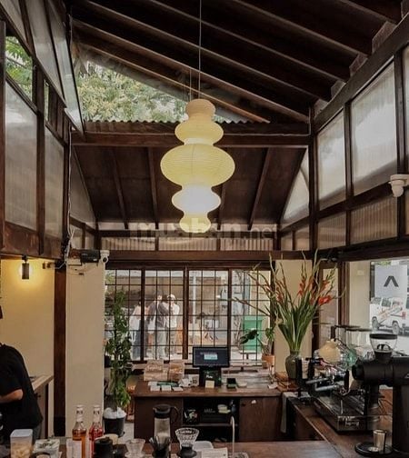 CẦN 5 BẠN NAM / NỮ PHỤ BÁN CÀ PHÊ 