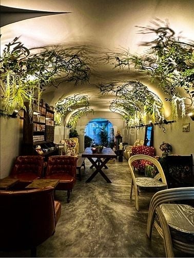 TUYỂN NHÂN VIÊN BÁN CAFE, TRÔNG QUẦY