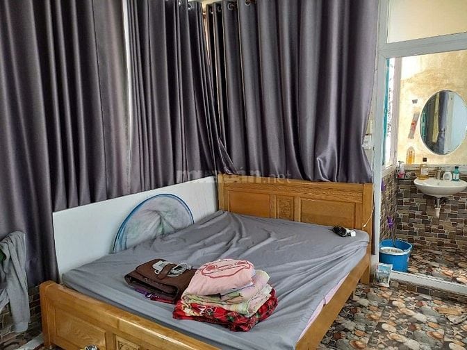 Cho thiê phòng máy lạnh 965/27 quang trung, 30m2 giá 2,6tr/th