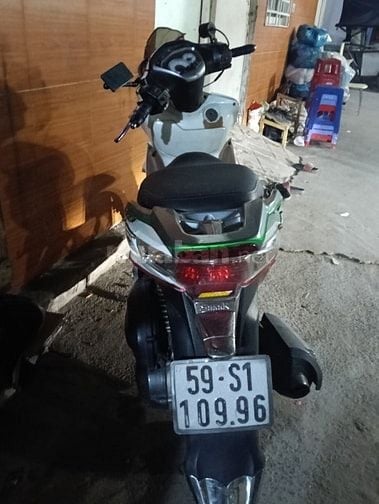 Thất nghiệp cần bán shark 125 7tr500