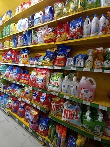 Cửa hàng bách hóa ccần tuyển 2 bạn : phụ kho, đóng gói