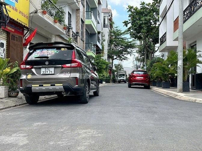 Bán GẤP nhà 4 lầu HẼM XE TẢI Trần Thị Trọng, P15 Tân Bình 9.1 tỷ.