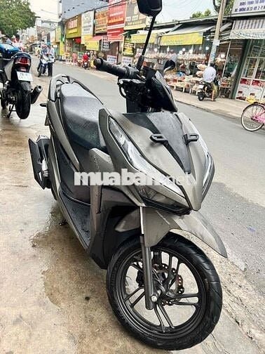 Bán Honda Vario chính chủ - Máy zin - Xe đi cực ít