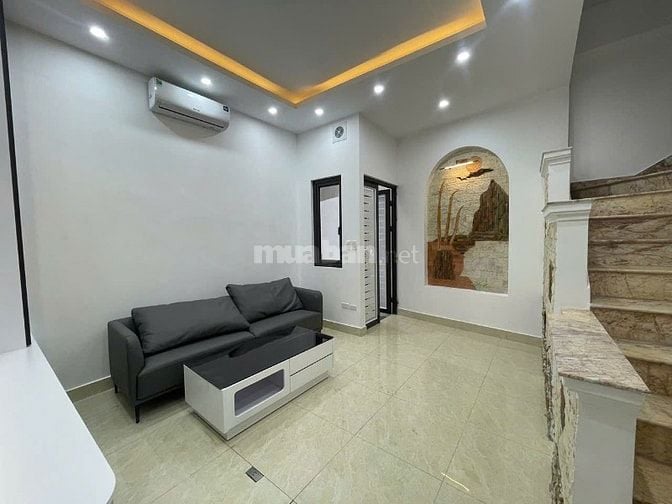 Bán nhà 4PN, 3 tầng, 5m mặt tiền, ở Khương Trung, Thanh Xuân, Hà Nội. 