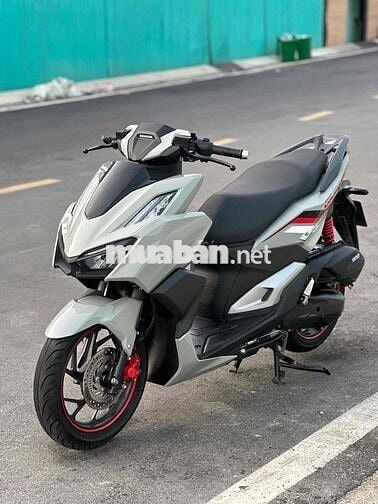 Vario 160 2023 ABS 1 chủ kí giấy