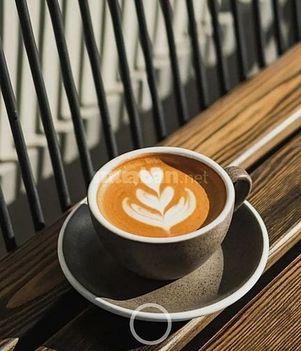 CẦN VÀI BẠN PHỤ BÁN COFFEE VÀ SỮA MATCHA