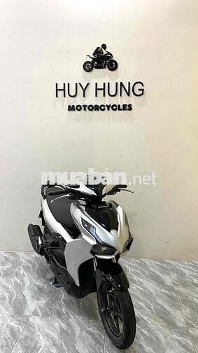 ab 150 ABS Bạc đen