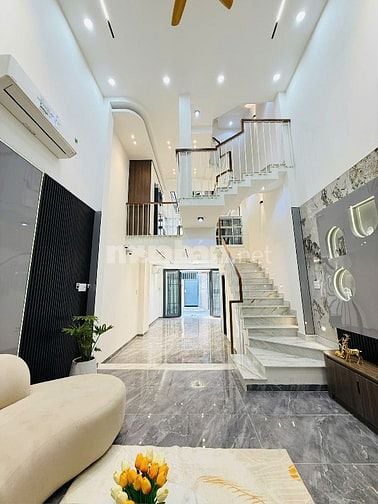 Bán nhà đường Cao Thắng Q3 kế trường Tiểu học Nguyễn Sơn Hà - 48m2 3tỷ