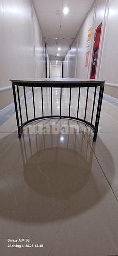 Bán bàn tròn mặt đá khung sắt nhẹ