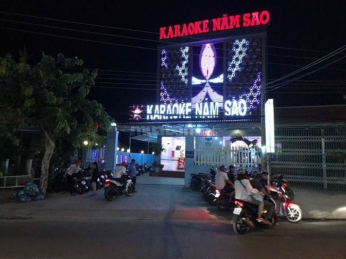 Sang nhượng quán Karaoke Năm Sao, nội thất và âm thanh mới lạ hiện đại