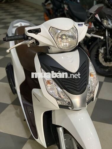 Vision xe đẹp, máy zin thì thầm êm ái, xe dàn sẽ.