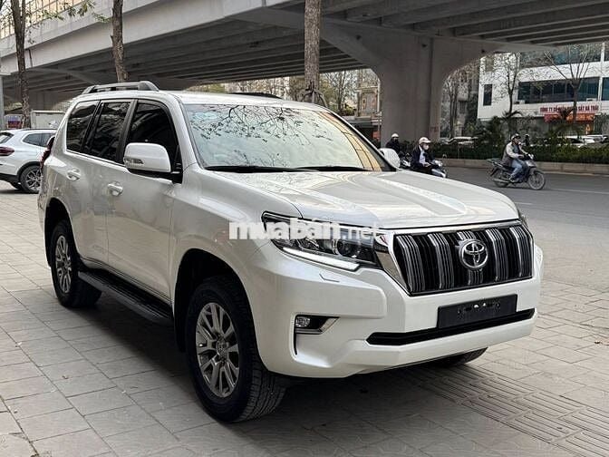 Toyota Land Cruiser Prado 2018 chạy 12V Km