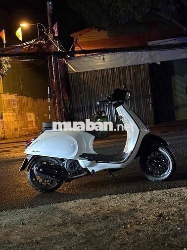 cần bán chiếc vespa sprint