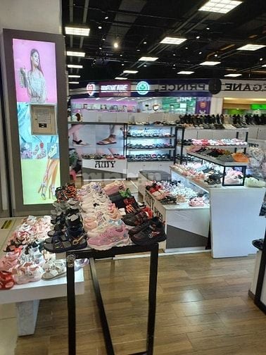 MÌNH CẦN TUYỂN NHÂN VIÊN SOẠN HÀNG, PHỤ DỌN DẸP TRỰC TIẾP TẠI CỬA HÀNG