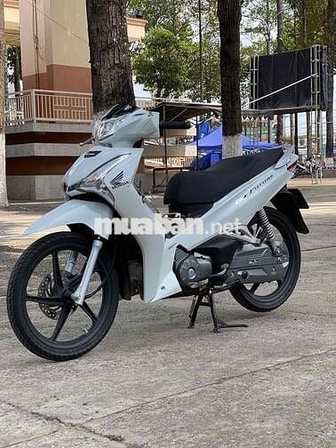 Honda fuled trắng đẹp leng keng