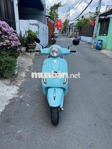 piaggio vespa Fi 2012 xe đẹp máy móc zin êm