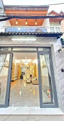 NHÀ MỚI GIÁ MỀM KHÔNG CẦN SANG SỬA VÀO Ở ĐƯỢC NGAY ĐƯỜNG BÀN CỜ,P6,Q3
