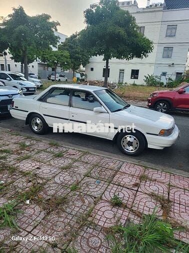 Toyota Camry 1987 2.0 MT - 222222 km
