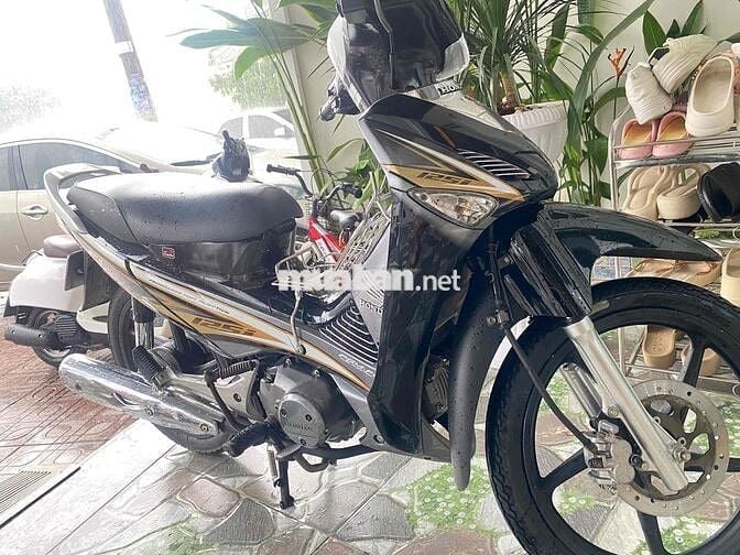Neo fi 2010 đenđầu máy 000 Zin chính chủ bsố TPHCM