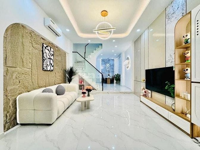cần ra nhanh căn nhà gần BV Bình Dân ở Vườn Chuối p4 q3. 2,890tỷ