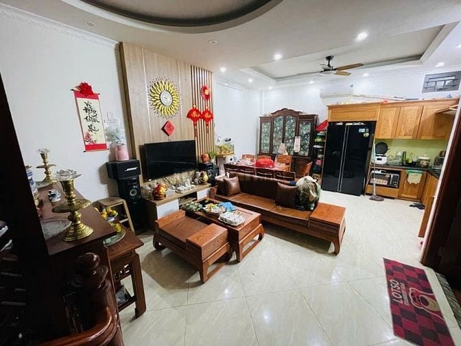 CỰC HIẾM MẶT NGÕ MINH KHAI, GẦN PHỐ, MẶT TIỀN RỘNG Ở HOẶC XÂY CHUNG CƯ