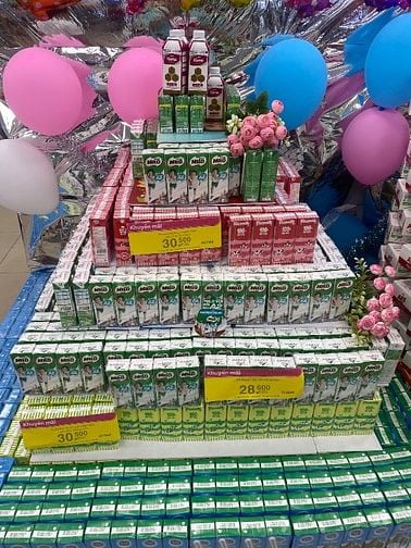 Cửa hàng mới khai trương cần 4nam nữ đi làm ngay tại H.Môn