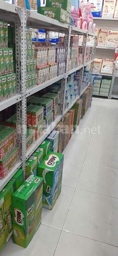  Bổ sung gấp 4 nhân viên bán hàng, bảo vệ, sắp xếp kho,.