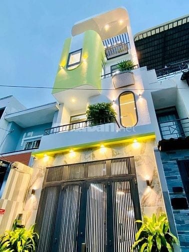 Đi nước ngoài định cư bán gấp nhà ở đường Bành Văn Trân, phường 7, quậ