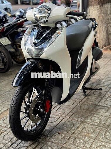 SH mode 2021 trắng đen