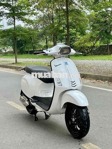 VESPA SPRINT 3VIE MÀU TRẮNG!