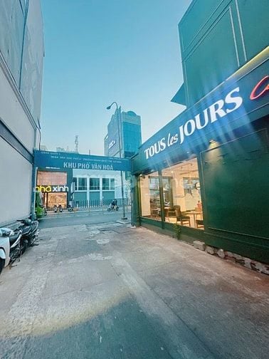 nhà hẻm nhựa , 4,9x12m, 4 tầng , ôto ngủ trong nhà , giá chỉ 8,1 tỷ tl