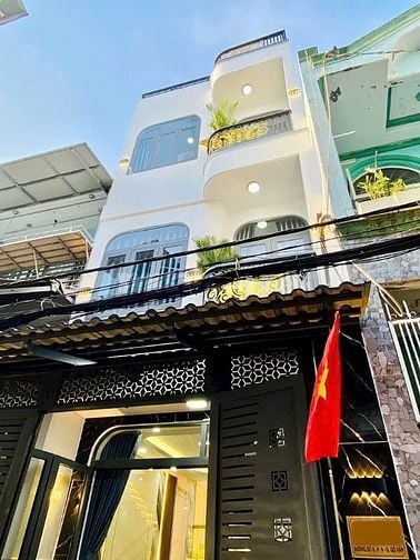 Bán nhà Trần Văn Đang Q3, 68m² chỉ 3.1 tỷ, trung tâm, sổ riêng