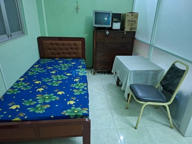 Cho nữ chưa lập gia đình thuê phòng