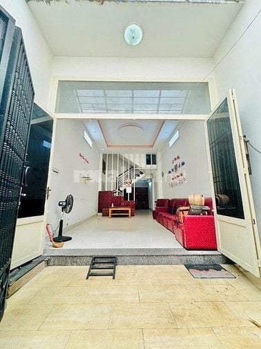 Nhà nát cần bán 56m2|tại Đường Nguyễn Biểu Phường 1 Q5|hẻm xe hơi|SHR