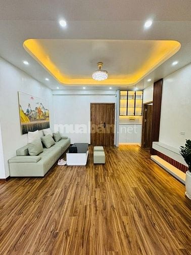 Căn hộ chung cư siêu đẹp mặt phố Nguyễn Ngọc Vũ, Cầu Giấy