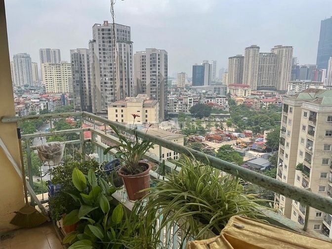 Cần bán căn chung cư Trung Hoà/Oto DT 62m2(Lộc mãi) Giá: 4.55Tỷ