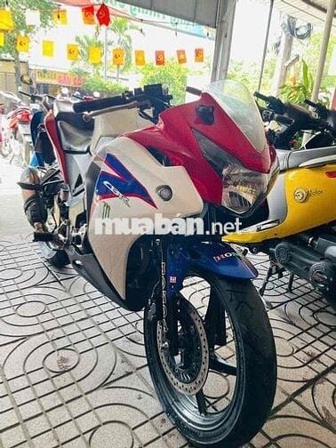 Honda CBR 150 xe nhập máy êm