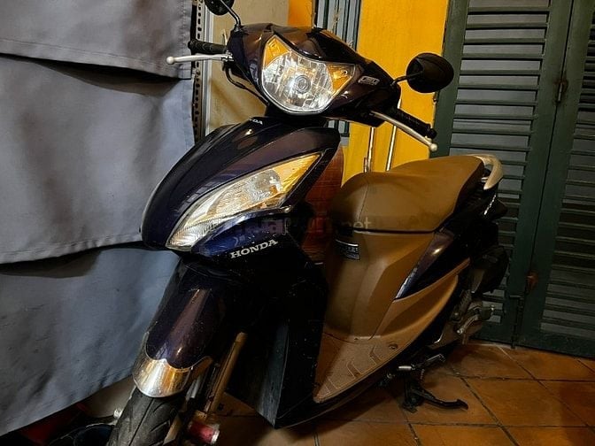 BÁN XE HONDA VISION 2015 - BIỂN SỐ HÀ NỘI - MÁY ZIN 100%