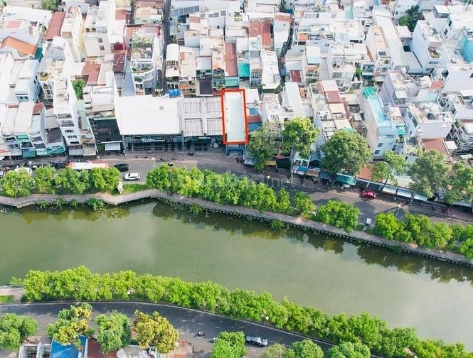 Nhà em cần bán căn nhà 2 mặt tiền đường Hoàng Sa, Quận Tân Bình.
