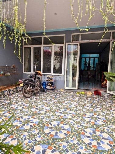 Bán gấp nhà đường Giồng Cát, Củ Chi 125m2 SHR 2PN . Giá bán 680tr 