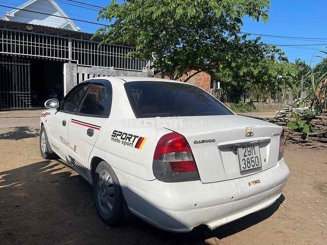 Daewoo Nubira 2000 2.0 CDX  MT - 99999 km
